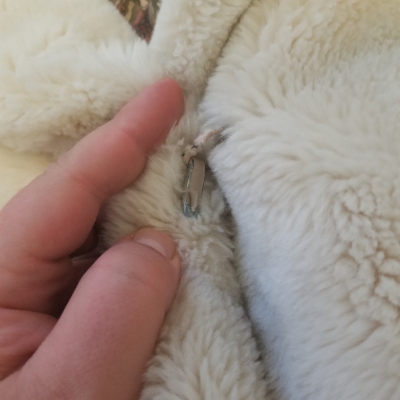 🔴LOWEST!🍁Vintage Milano M, Luxurious Faux Fur Oversized Coat! - Picture 7 of 16